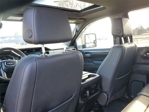 Used 2025 GMC Sierra 1500 AT4 w/ AT4 Preferred Package image 25