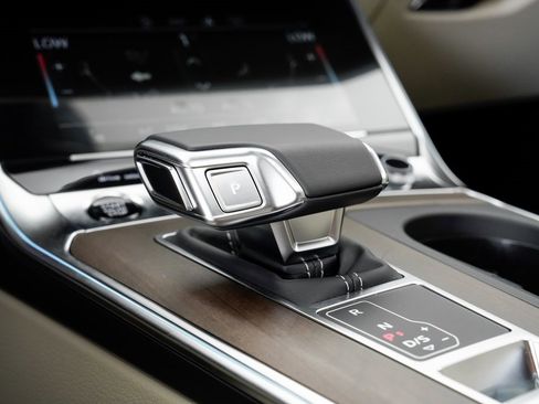 Used 2025 Audi A7 3.0T Premium image 18