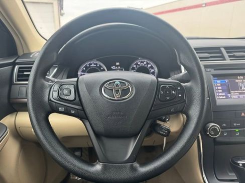 Used 2016 Toyota Camry LE FWD image 20