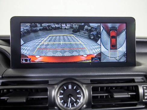 Used 2025 Lexus IS 500 RWD image 31