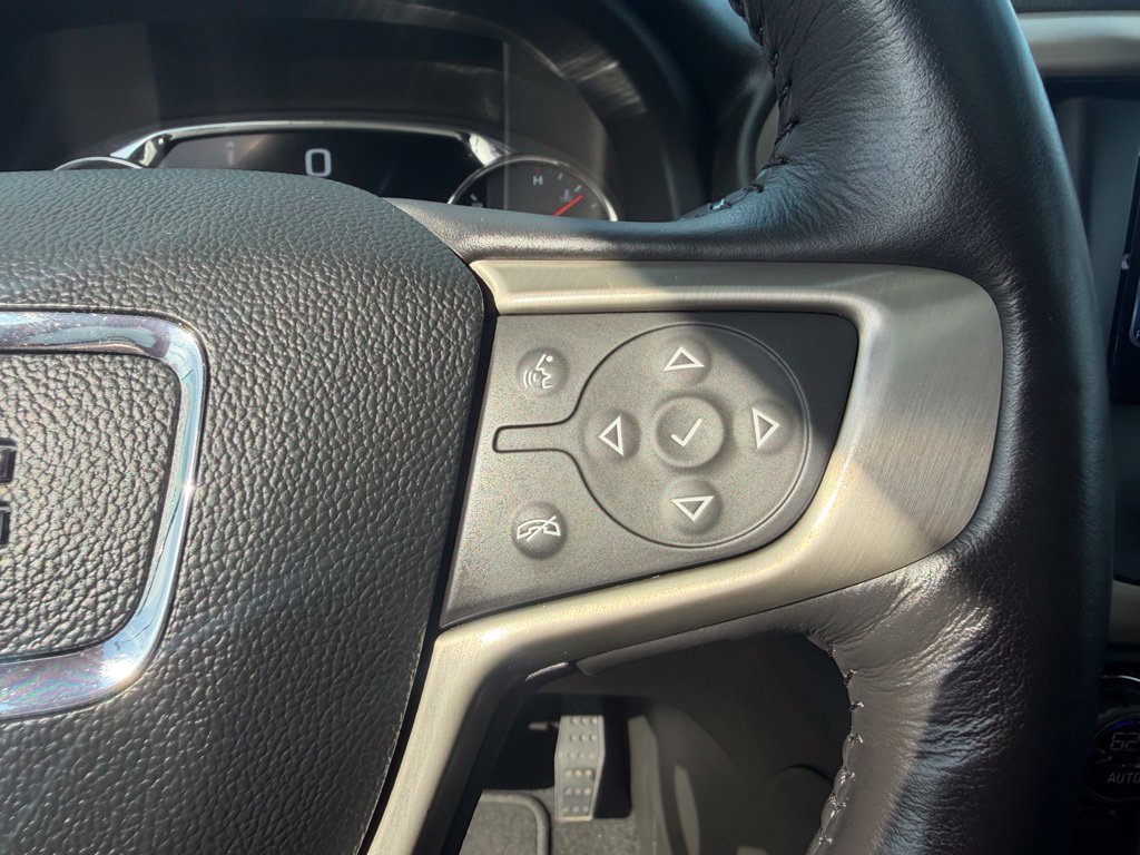 Used 2019 GMC Acadia Denali w/ Technology Package AWD/4WD image 34