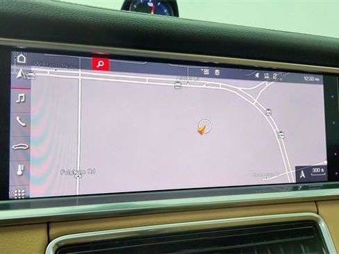 Used 2018 Porsche Panamera 4S image 44