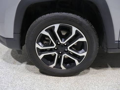 Used 2023 Jeep Compass Limited AWD/4WD image 7