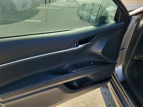 Used 2024 Toyota Camry SE image 24