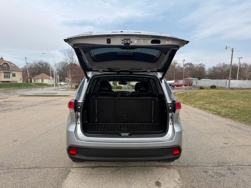 Used 2018 Toyota Highlander XLE image 8