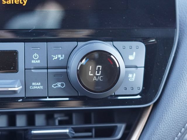 Certified 2025 Toyota Grand Highlander AWD Hybrid image 32
