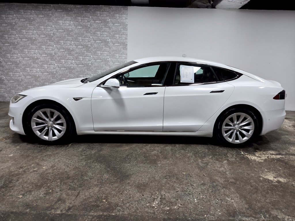 Used 2016 Tesla Model S 75 RWD image 2