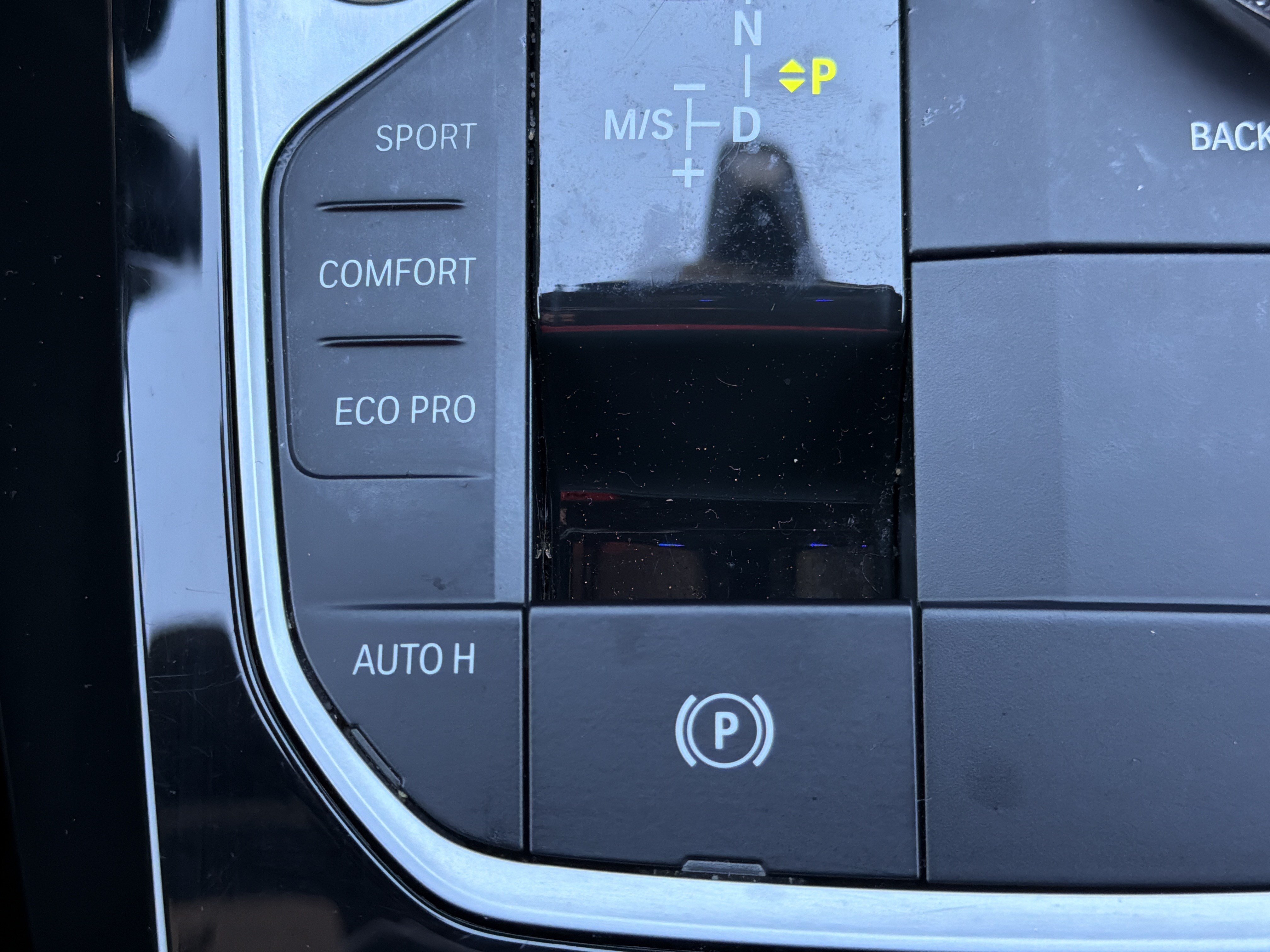Certified 2024 BMW X3 sDrive30i w/ Premium Package RWD image 8