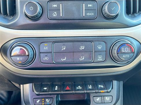 Used 2020 GMC Canyon Denali image 16