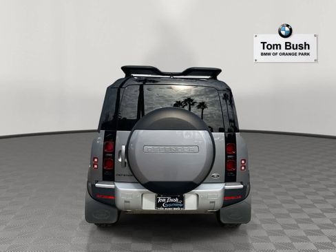 Used 2023 Land Rover Defender 110 S image 6