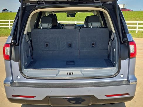 Used 2021 Lincoln Navigator Black Label w/ Cargo Convenience Package AWD/4WD image 13