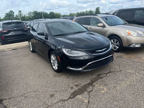 Used 2016 Chrysler 200 Limited FWD image 16