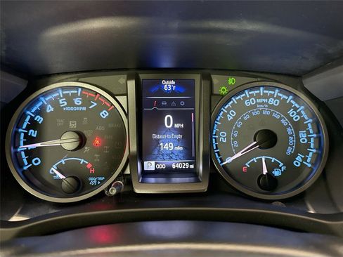 Used 2022 Toyota Tacoma TRD Sport w/ Technology Package RWD image 18