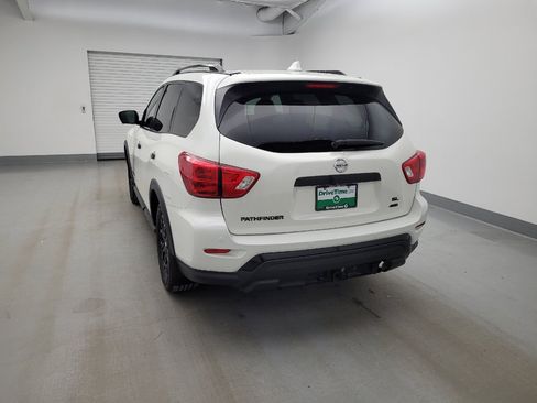 Used 2019 Nissan Pathfinder SL AWD/4WD image 6