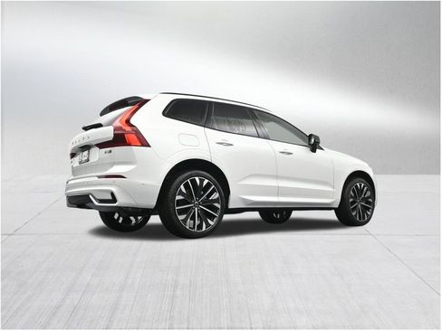 New 2026 Volvo XC60 B5 Ultra w/ Protection Package Premier AWD/4WD image 25
