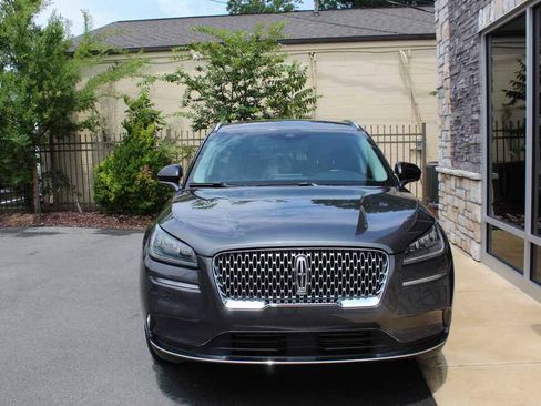 Used 2020 Lincoln Corsair AWD w/ Equipment Group 101A image 2