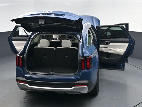 New 2026 Kia Sorento S image 16