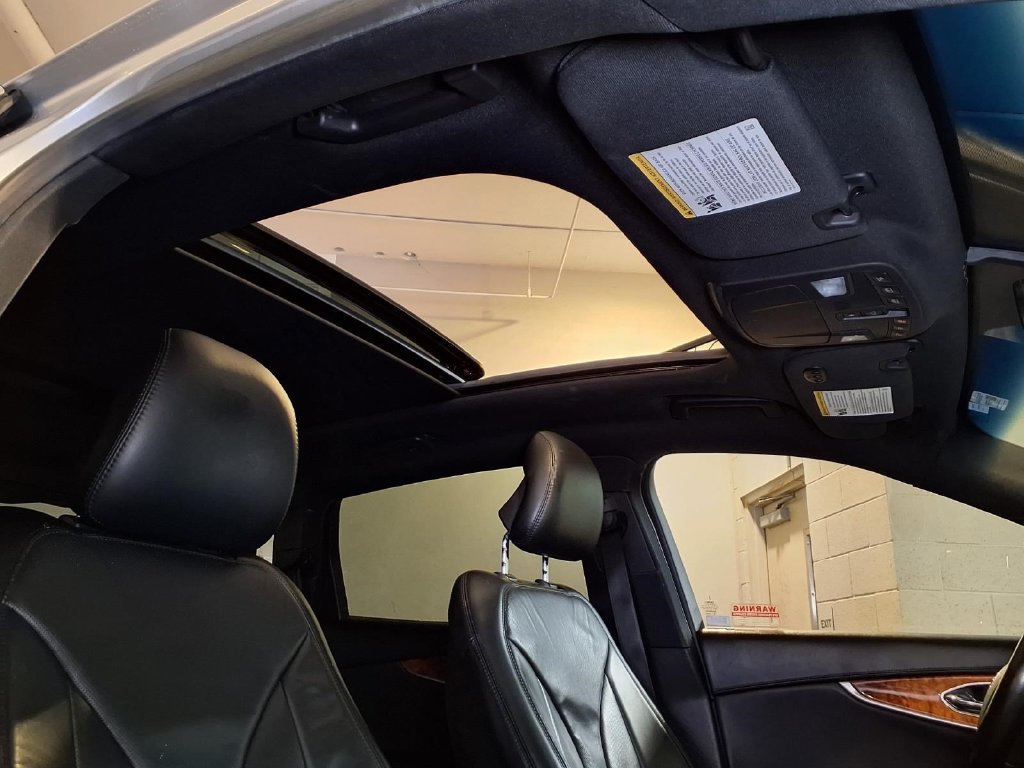 Used 2018 Lincoln MKX Reserve FWD image 31