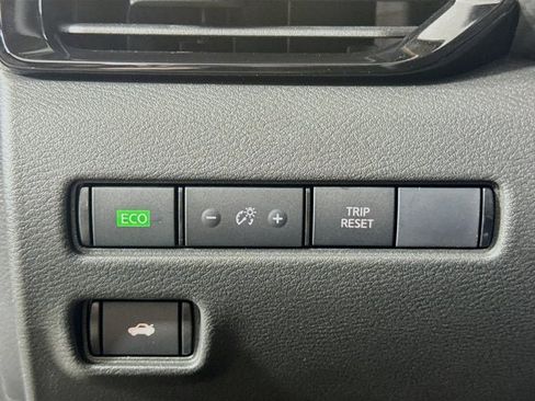 New 2025 Nissan Sentra SV w/ SV Premium Package image 10