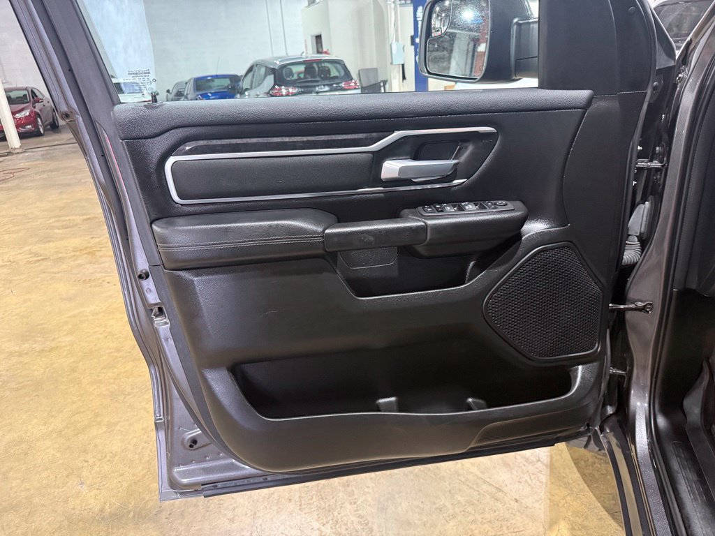 Used 2023 RAM 1500 Big Horn AWD/4WD image 34