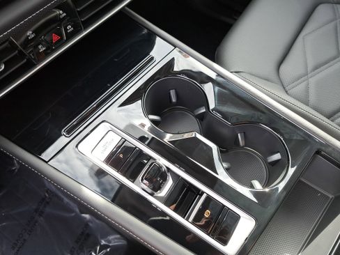 New 2026 Volkswagen Atlas SE image 26