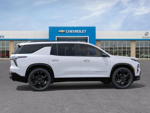 New 2027 Chevrolet Traverse RS w/ LPO, Floor Liner Package AWD/4WD image 5