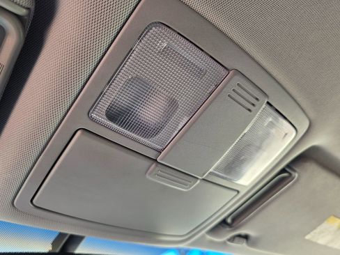 Used 2013 Kia Sorento LX w/ Third Row Pkg image 47