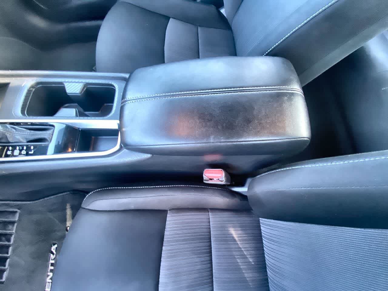 Used 2024 Nissan Sentra SV FWD image 20