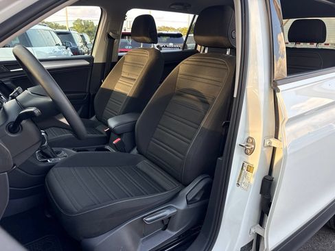 Used 2022 Volkswagen Tiguan S FWD image 9
