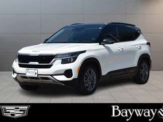 Used 2022 Kia Seltos S image 1