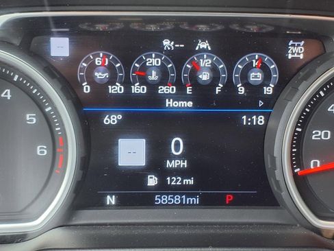 Used 2021 Chevrolet Tahoe Premier w/ Premium Package image 13