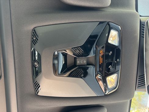 Used 2025 MINI Cooper S FWD image 35
