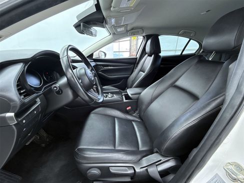 Used 2020 MAZDA MAZDA3 Sedan w/ Select Package image 11