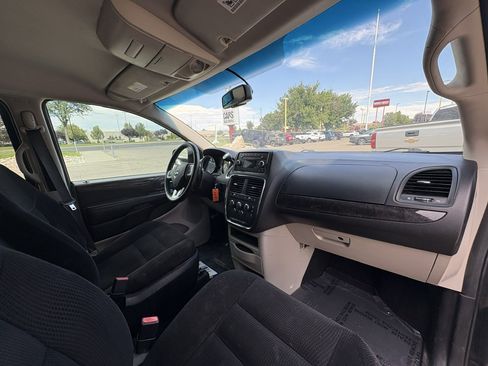 Used 2015 Dodge Grand Caravan SE w/ Quick Order Package 29E SE FWD image 34