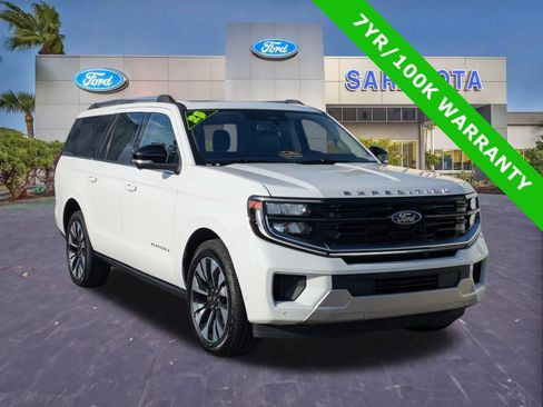 Certified 2025 Ford Expedition Max Platinum w/ Driver's Package AWD/4WD image 1