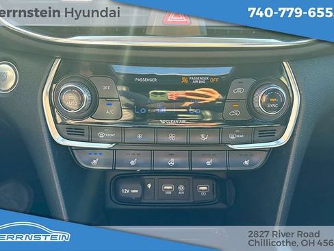 Used 2020 Hyundai Santa Fe Limited AWD/4WD image 22