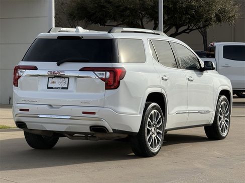 Used 2023 GMC Acadia Denali w/ Denali Ultimate Package image 4