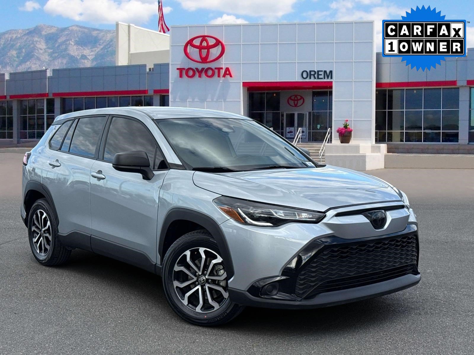 Used 2025 Toyota Corolla Cross AWD Hybrid image 1