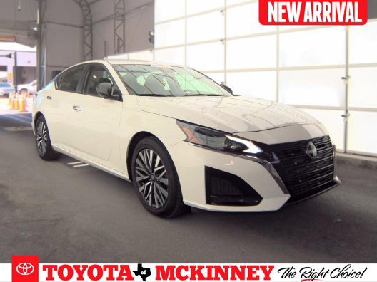 Used 2025 Nissan Altima 2.5 SV FWD image 1