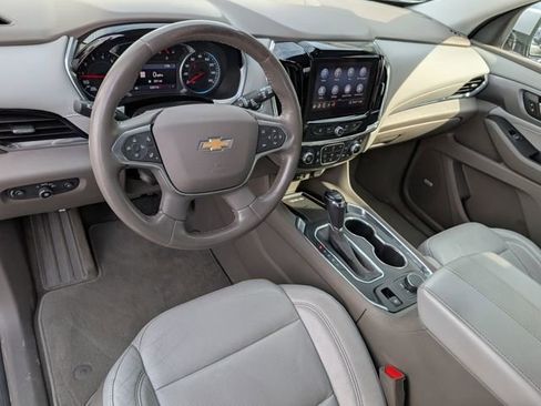 Used 2020 Chevrolet Traverse Premier image 5