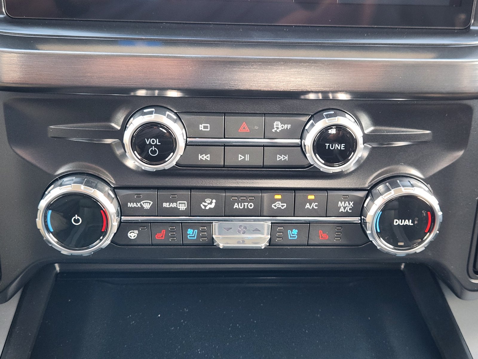 New 2027 Ford F350 Lariat AWD/4WD image 20