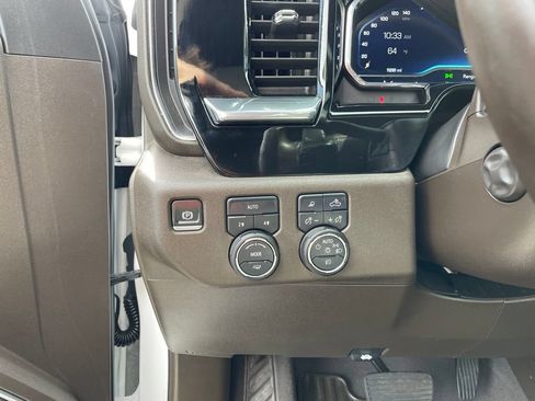 Used 2025 Chevrolet Silverado 1500 LTZ w/ LTZ Convenience Package II AWD/4WD image 30