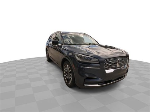 Used 2022 Lincoln Aviator Reserve w/ Equipment Group 201A image 3