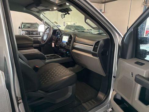 Used 2022 Ford F250 XLT w/ XLT Value Package image 14