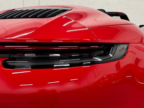 Used 2022 Porsche 911 Carrera image 14