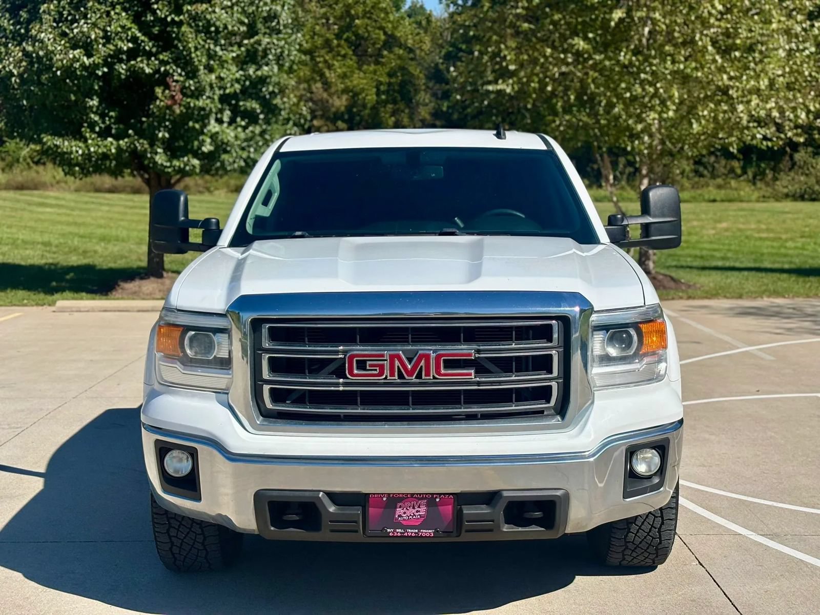 Used 2014 GMC Sierra 1500 SLE w/ SLE Fleet Preferred Package AWD/4WD image 2