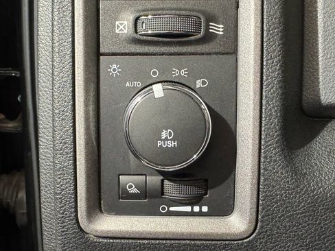 Used 2014 RAM 1500 Express w/ Black Ram 1500 Express Group AWD/4WD image 11