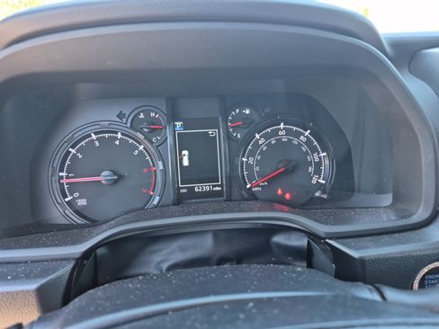 Certified 2021 Toyota 4Runner SR5 Premium AWD/4WD image 10
