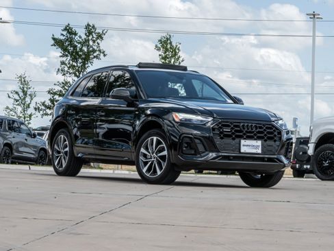 Used 2024 Audi Q5 2.0T Premium w/ Summer of Audi Package image 2