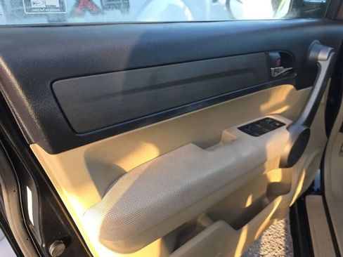 Used 2009 Honda CR-V LX image 8
